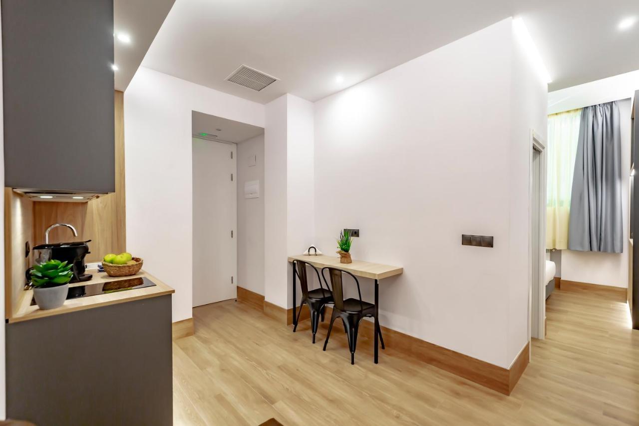 Dobohomes - Montesa 20 Apartamentos Madrid Kamer foto